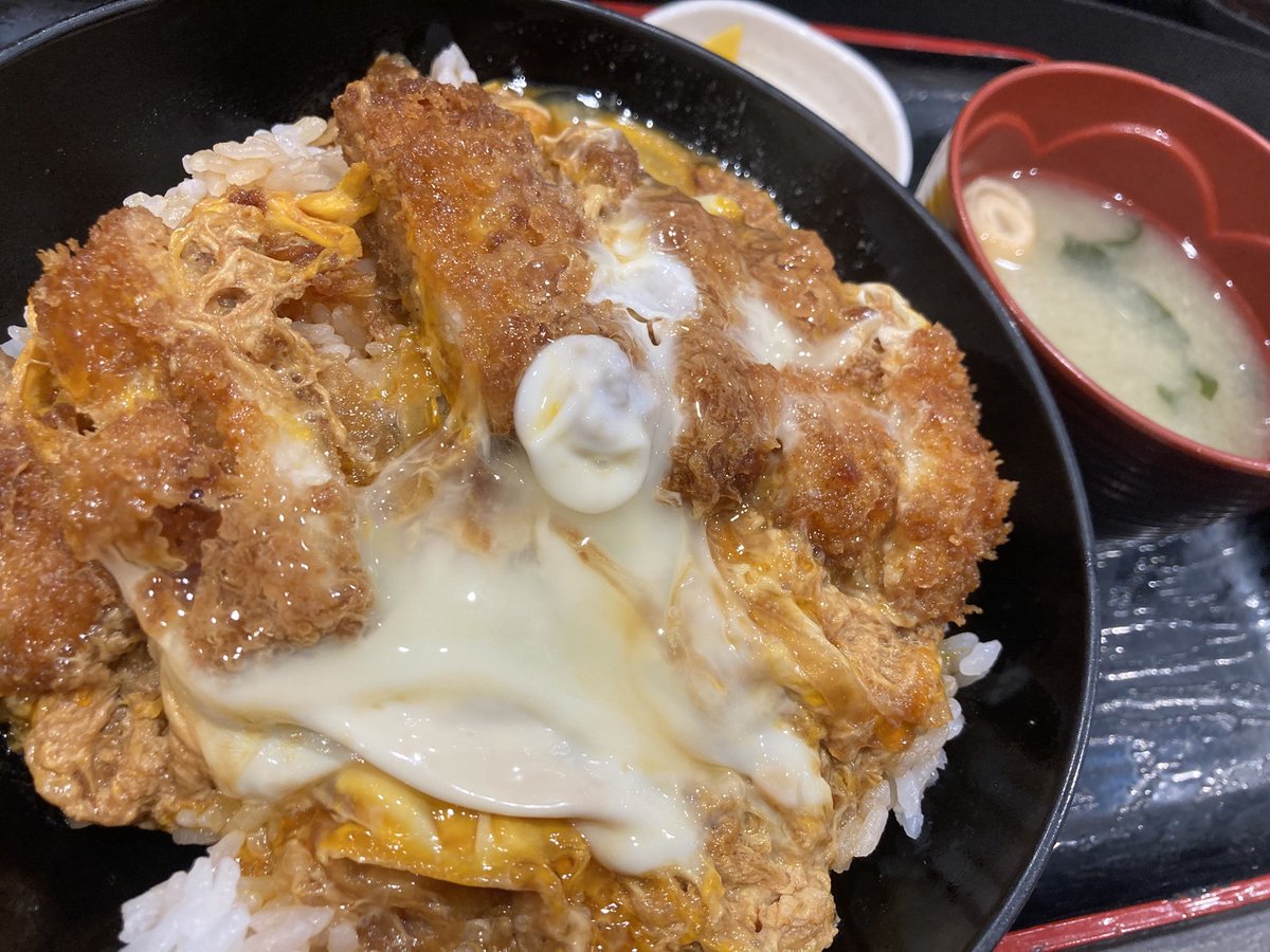ガンダムバーNEWTYPE tweet media