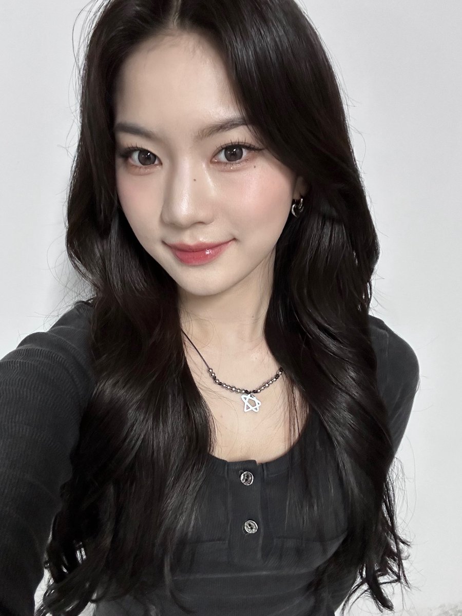 냥 ฅ🐾 tweet media