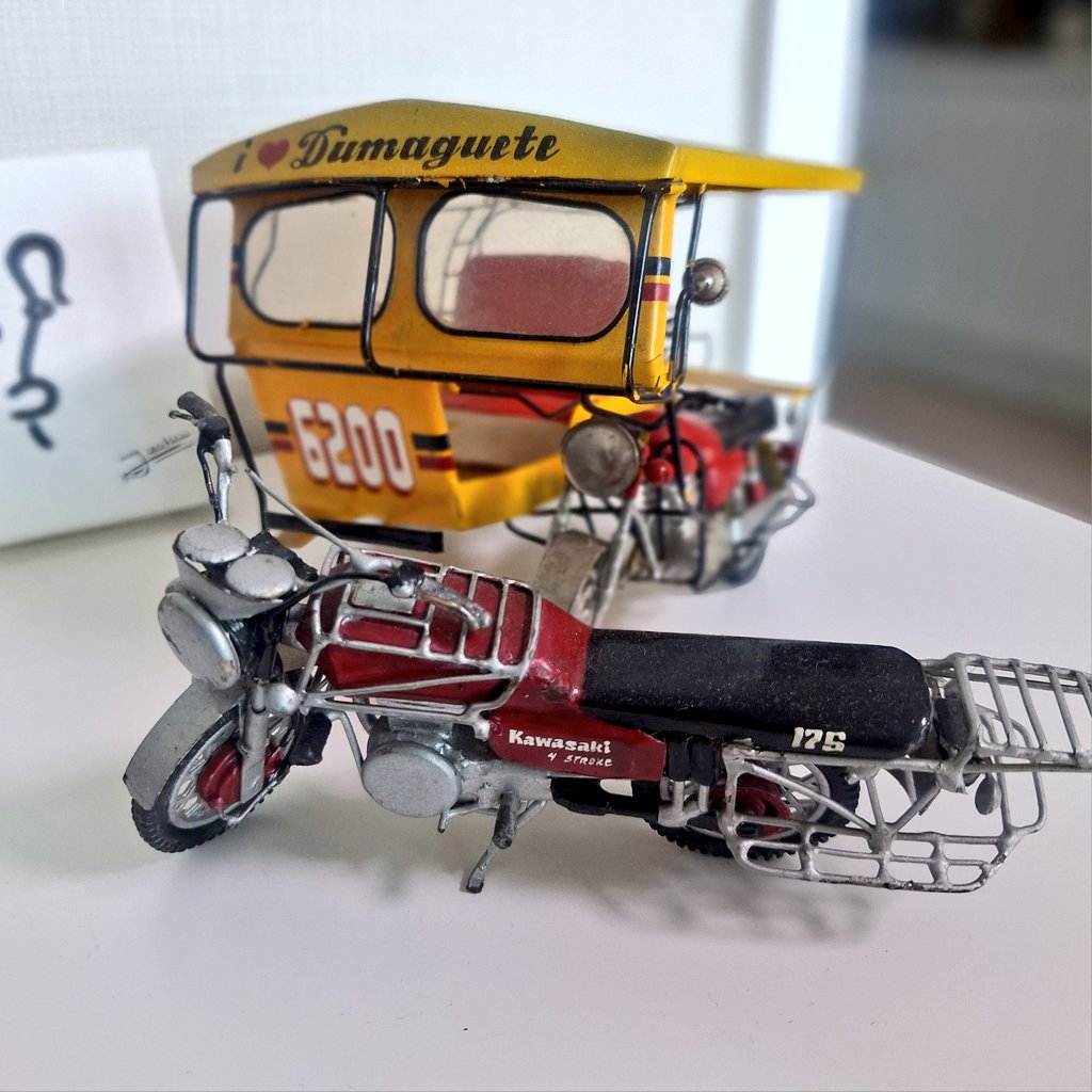 さんたさんおまとめ　希少！非売品　チリブロンズ、フィリピン、チリの山 フィリピンから持ってきたお気に入りの品は幾つかあり、このミニチュア