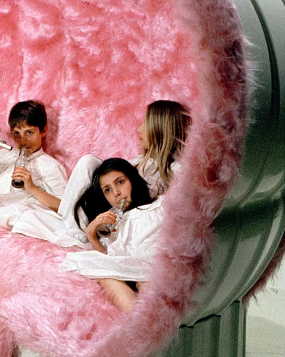 we_directory's tweet photo. Superstudio’s Bazaar Sofa for Giovannetti (1968) https://t.co/mwxuP3ojFc