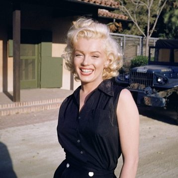 Noirchick In Old Hollywood tweet media