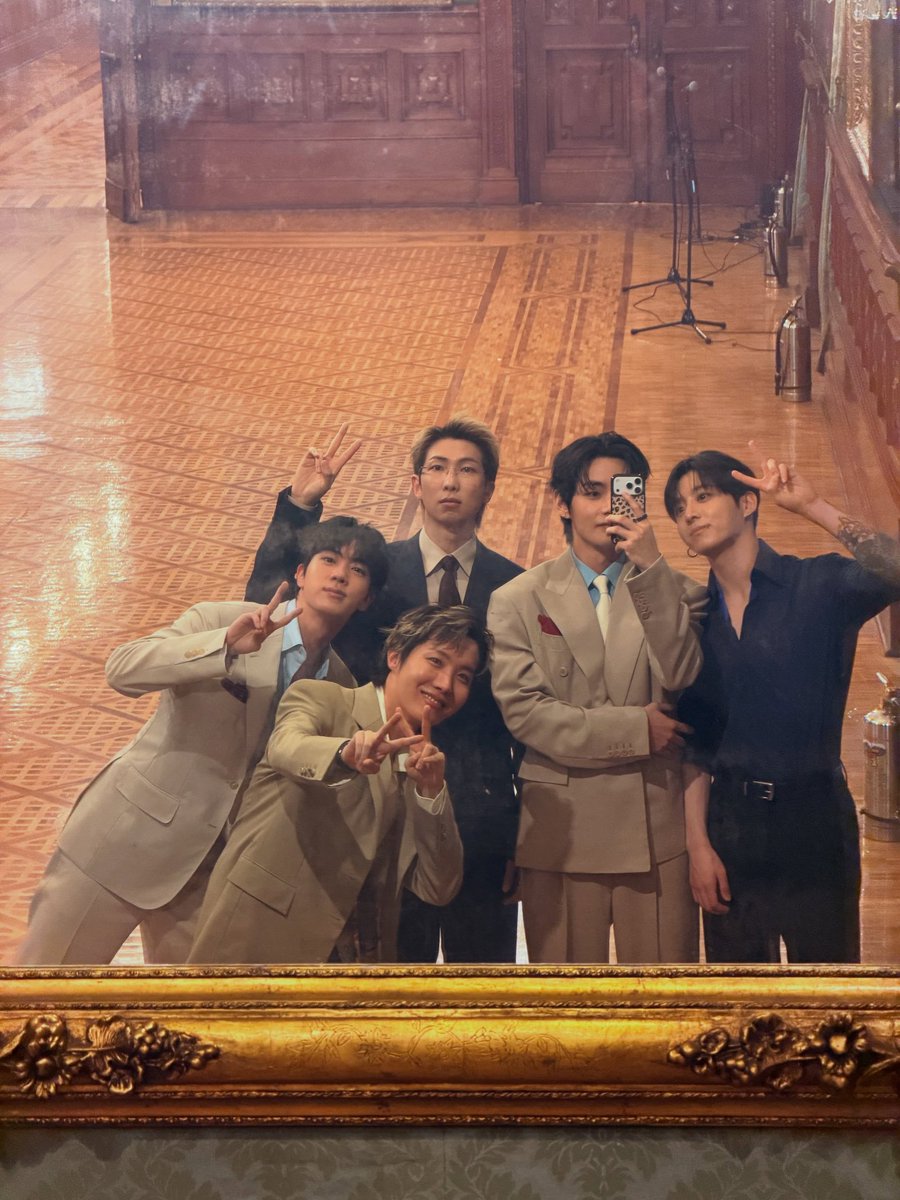 archivekukk's tweet photo. BTS💘 https://t.co/yNT4VkxdJU