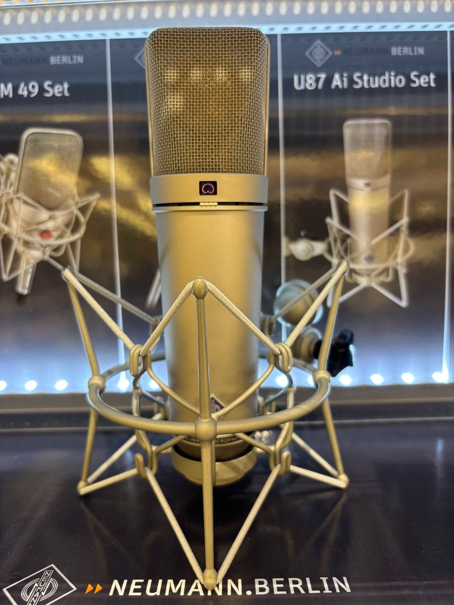 shima_kofu's tweet photo. 【期間限定プライス！】
憧れの最高峰マイク #Neumann 『U 87 Ai Studio Set』が期間限定の特別価格に🎙️✨
島村楽器甲府店では実際にお試しも可能です。この感動をぜひご自身の声で体感してみましょう！

📅 6/11(木)まで ※数量限定
#島村楽器 #宅録 #歌ってみた https://t.co/jtk7RNYQEM