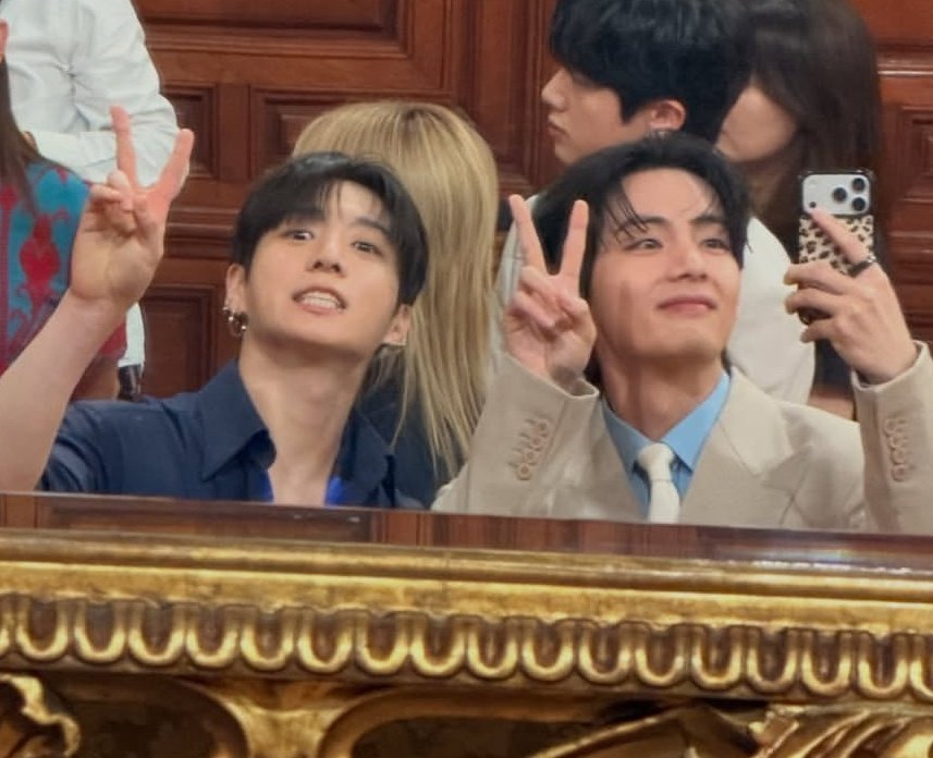 taehyung junior tweet media