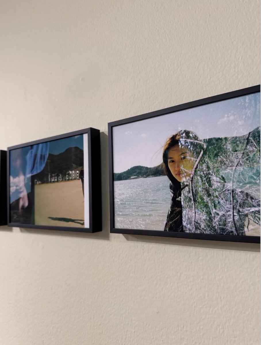 Sejeong went to support Doyeon at the opening of her first photography exhibition 🤍🥹 my sedo