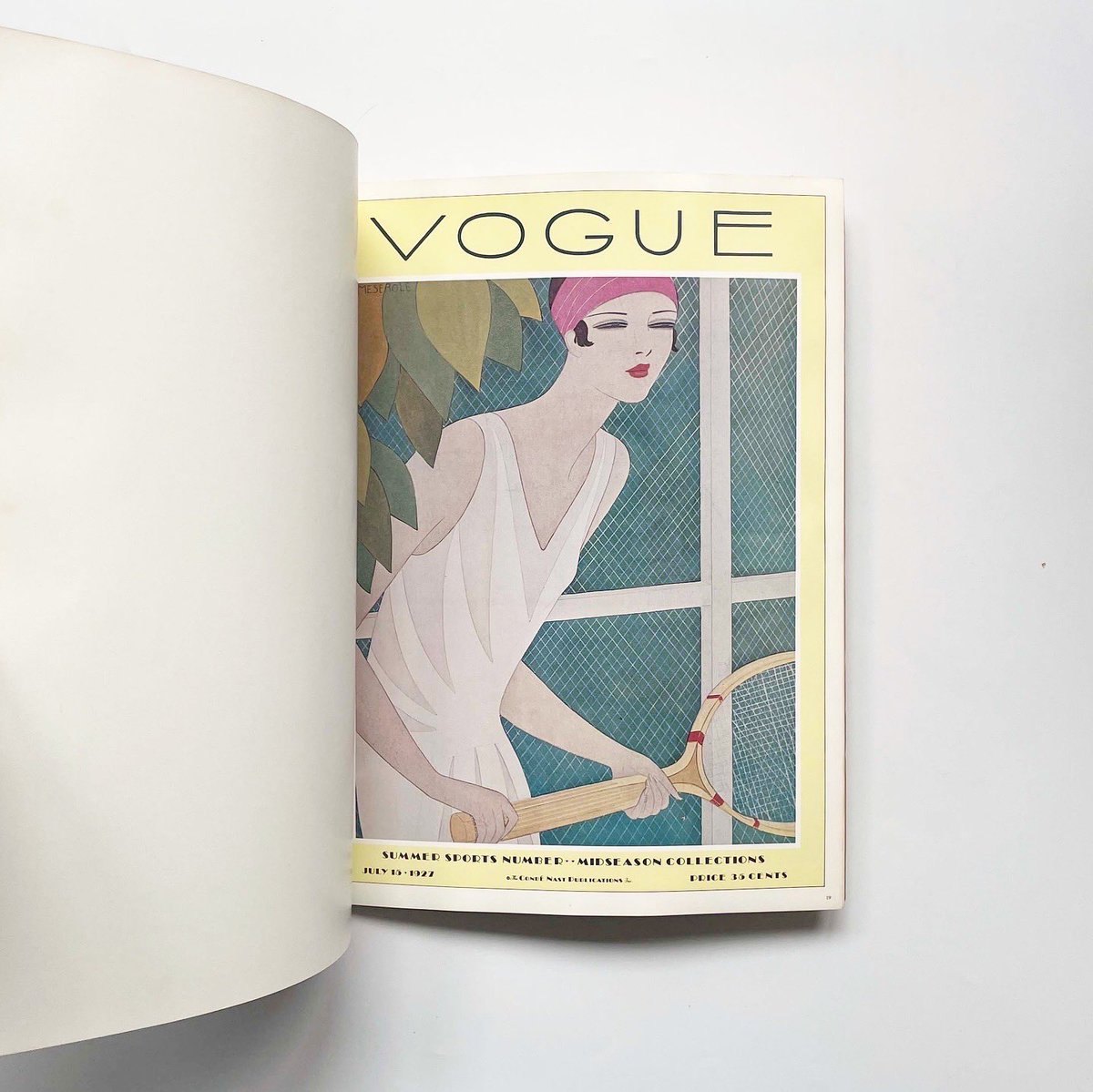 Vogue Covers 1900-1970 - A Poster Book』 1978年にHarmony Booksから