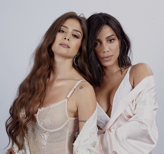 ‘Amiga Mía’ con KAROL G supera a ‘Jacuzzi’ con Anitta y se convierte en su canción #14 con MÁS streams en la plataforma.