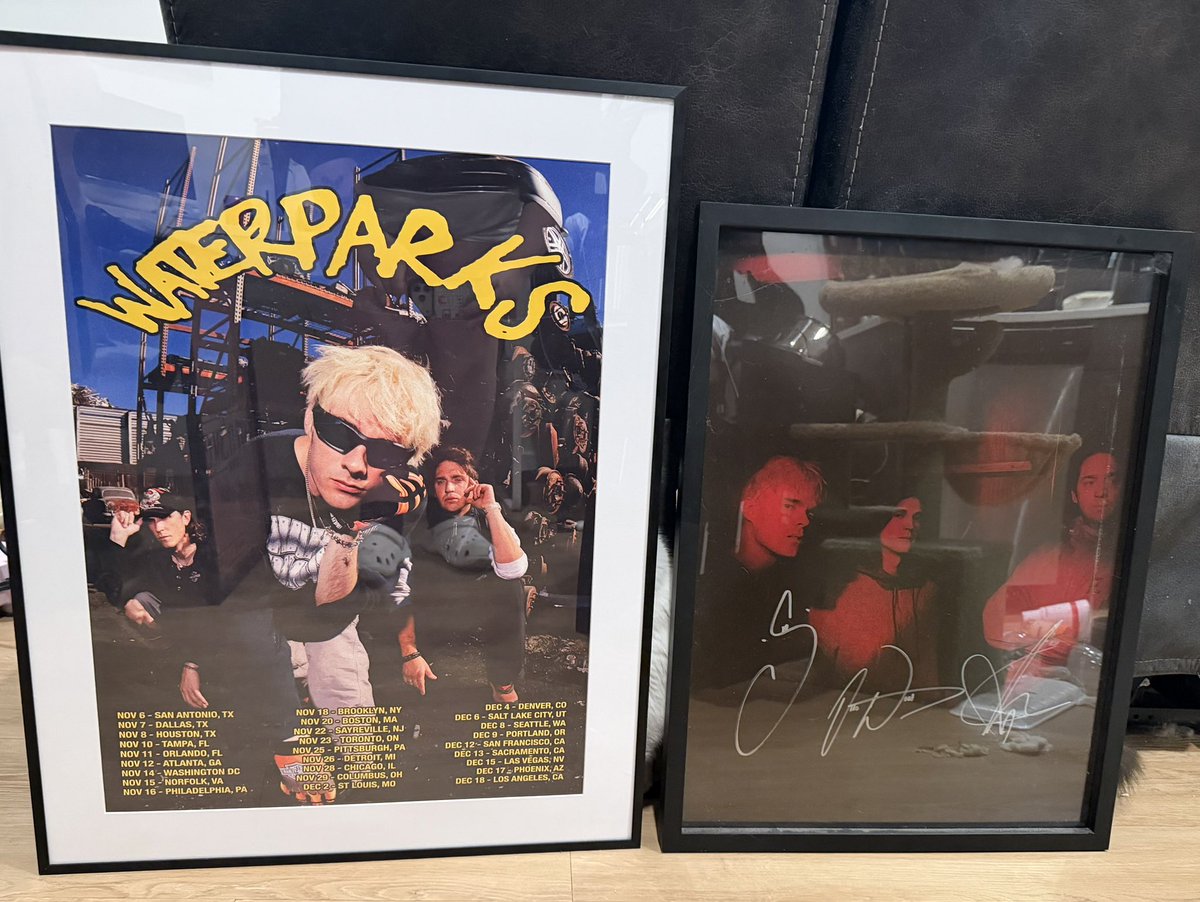 pchlbtmy's tweet photo. selling my parx posters :p also willing to include frame for $10!! wanting to sell altogether, but also open to separating!! https://t.co/voDnPnuoWe