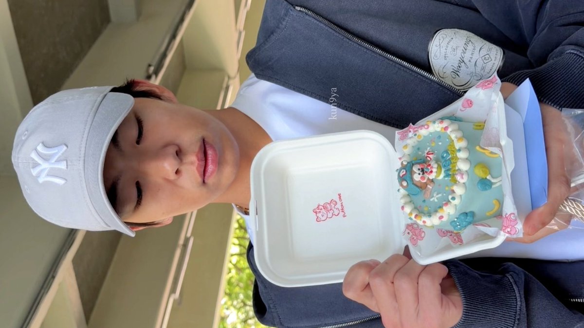 kun9ya's tweet photo. 숭일축하해 ദ്ദി⸝⸝•̀֊•́⸝⸝)
 ((((ㅅ…숭랑해!!!! https://t.co/6CtG6XBM4V