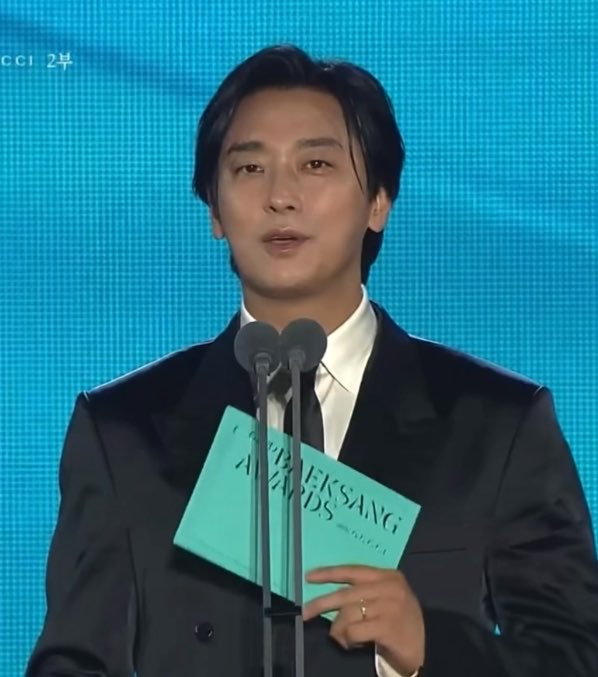 헤이즐 tweet media
