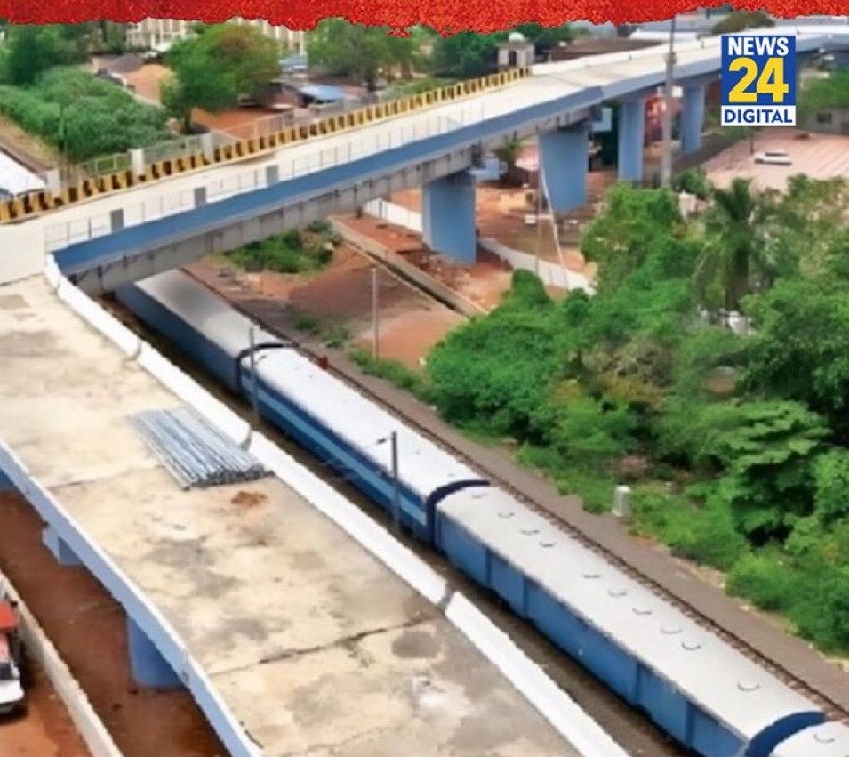 Do you remember this infamous 90° bridge in Bhopal? 

7 Govt Engineers were suspended for this.

All 7 have been reinstated today so that they can create more Gems like this. 🥳