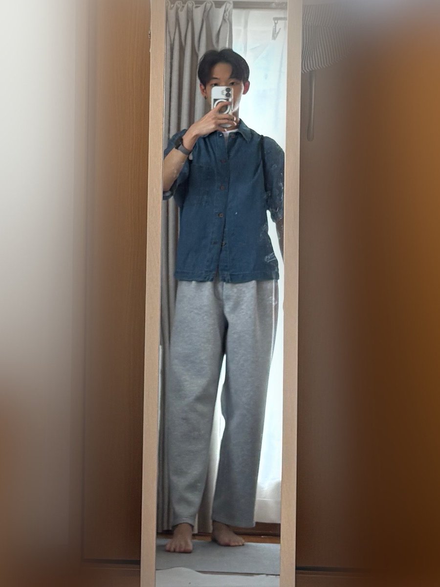 kix_06's tweet photo. いい服買えた https://t.co/cDyJEpxlnA