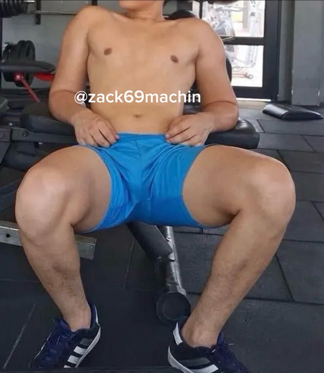 Zack69machin's tweet photo. Viernes y los chacalitos ricos lo saben… 😋🍆 https://t.co/6QShcbkmWS