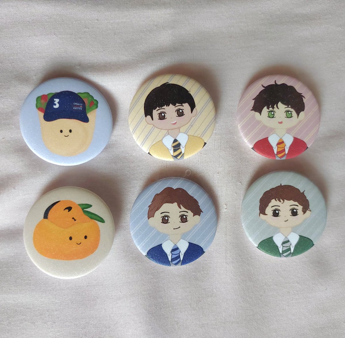 crodibbles's tweet photo. hi manteman! aku kemarin cetak lebih dari jumlah PO, jadi ini ready stock yaa!! adakah yang mau take?

• f1 and nct wish
• diecut sticker 5 cm (5k)
• acrylic keychain (23k)
• plushie keychain (30k)
• pin (8k)
• exclude packaging &amp; adm
• co 🍊

dm for detail or claim 💌 https://t.co/RBH4jztmpc