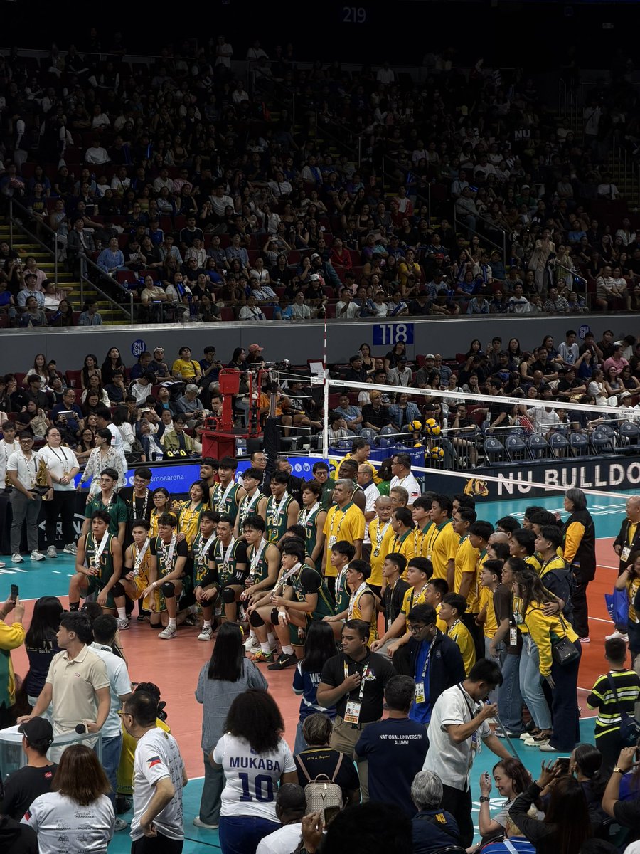 Hindi para sa atin ang istoryang ito. Still, FEU HANGGANG DULO! 💚💛

Maraming Salamat, FEU MVT! 

#UAAPSeason88