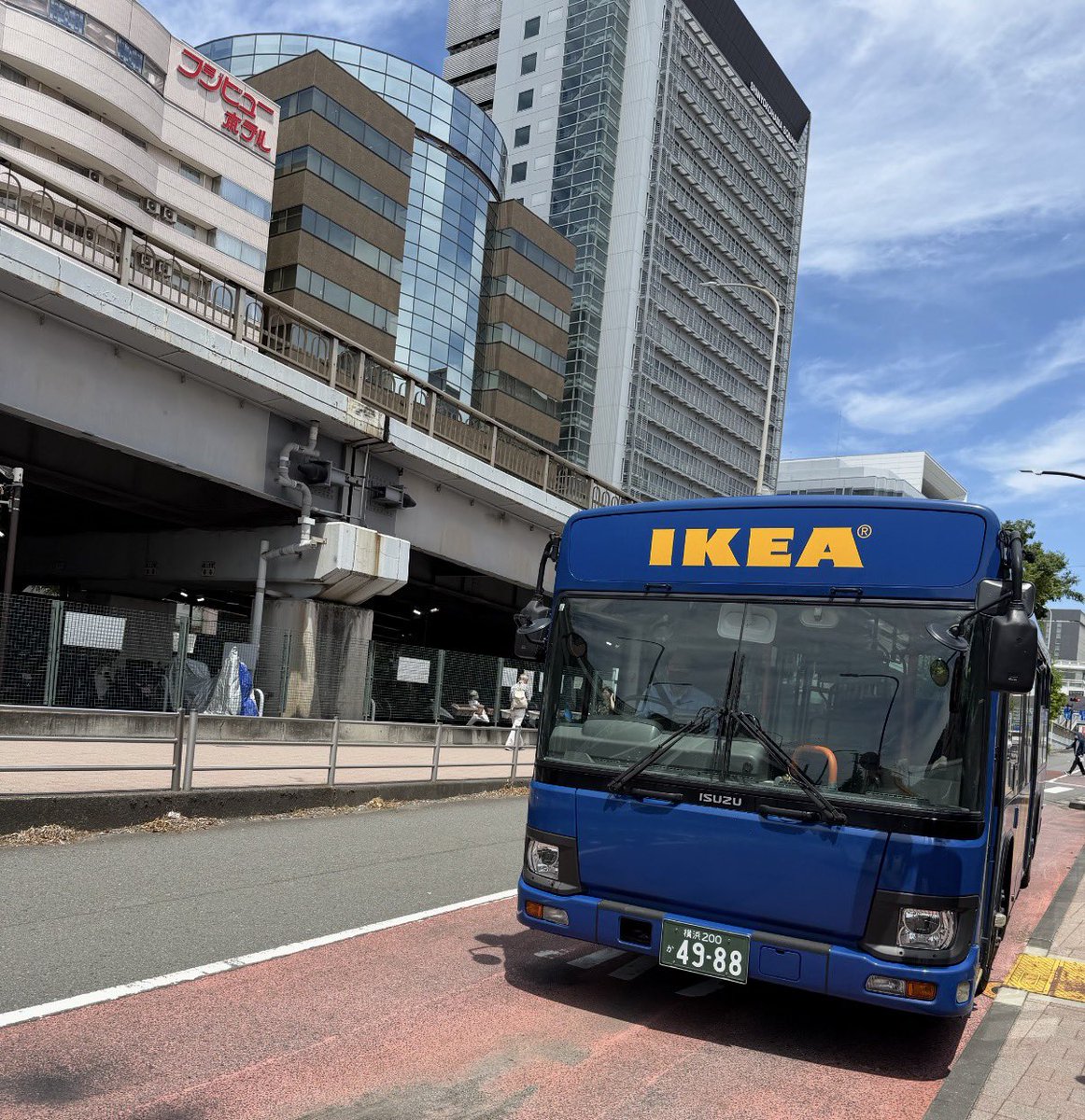 隔て板たかし tweet media