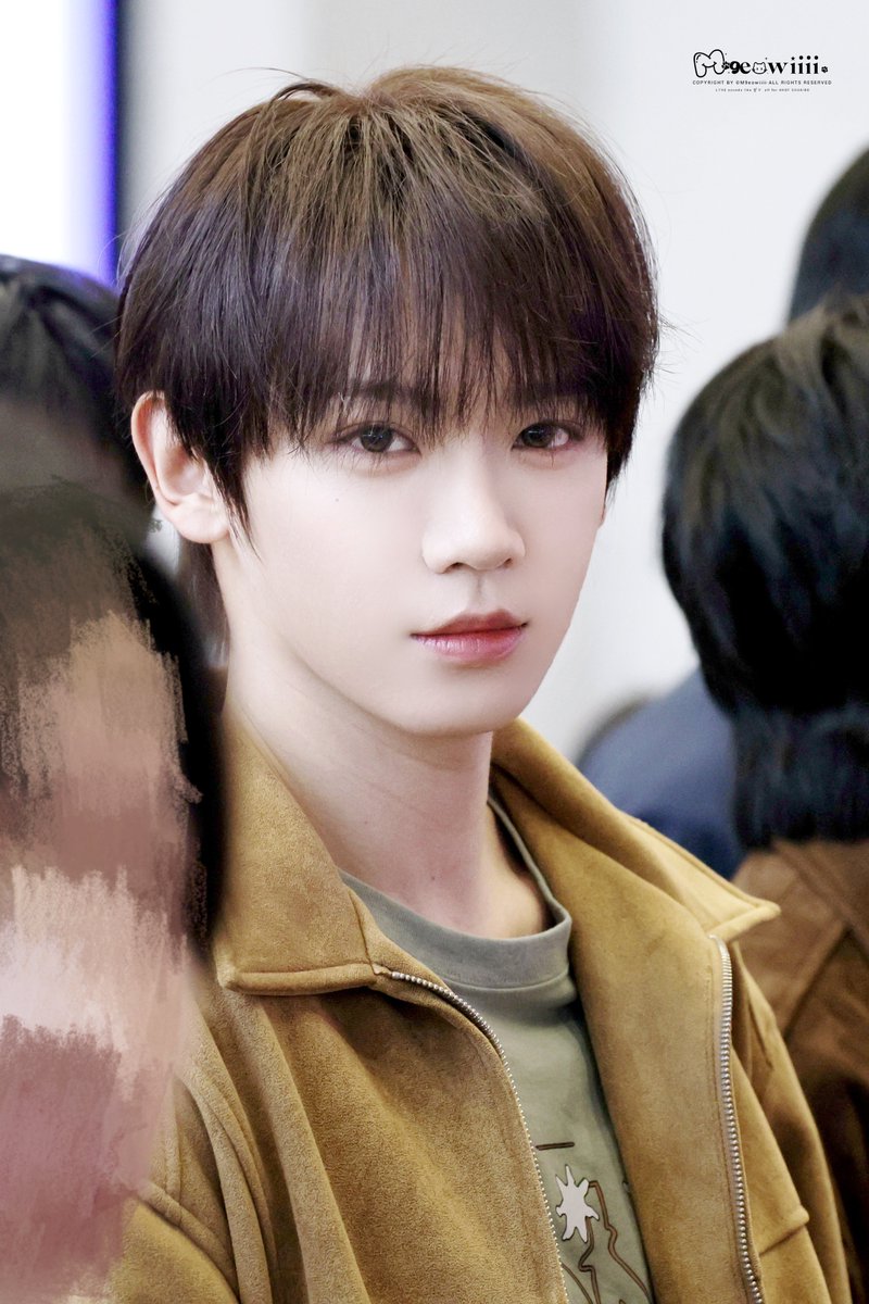 260509 GMP출국
🤎
#SHUAIBO #장슈아이보 #AHOF #아홉 
#ZHANGSHUAIBO #张帅博 #シュアイボ