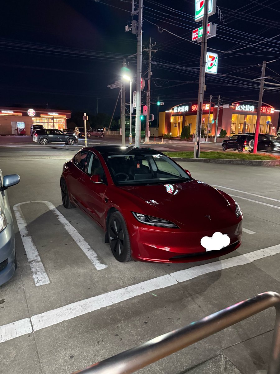 GabsYano's tweet photo. GW明けで旅行の傷だらけになってたので、思い切ってポリッシュしました

#tesla #テスラ https://t.co/yZuC7VyBtO
