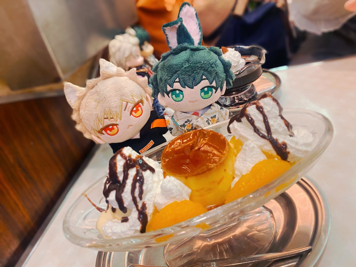 ｼﾞｯ· · ───── 👀／