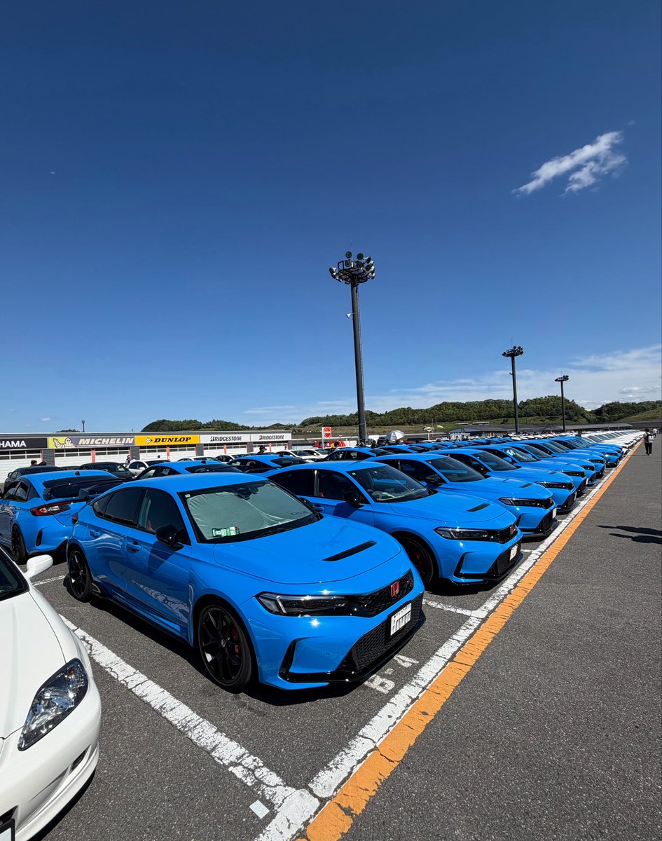 ryu_panigale's tweet photo. タイプR MTG 見学してきた〜

色んなFL5とFD2見れておもろかった😎
カスタムしたい、、、😇 https://t.co/i2kn3Gb3dD
