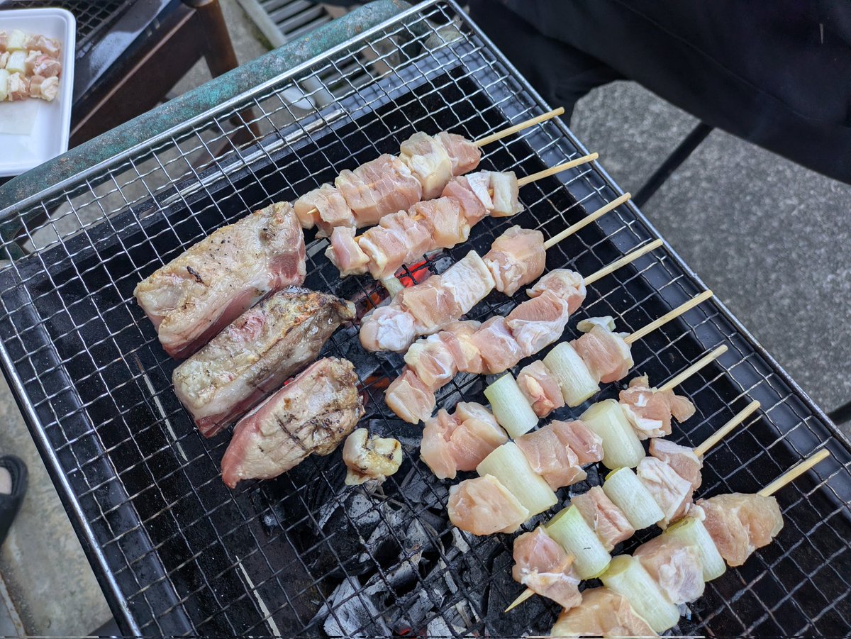 なお tweet media