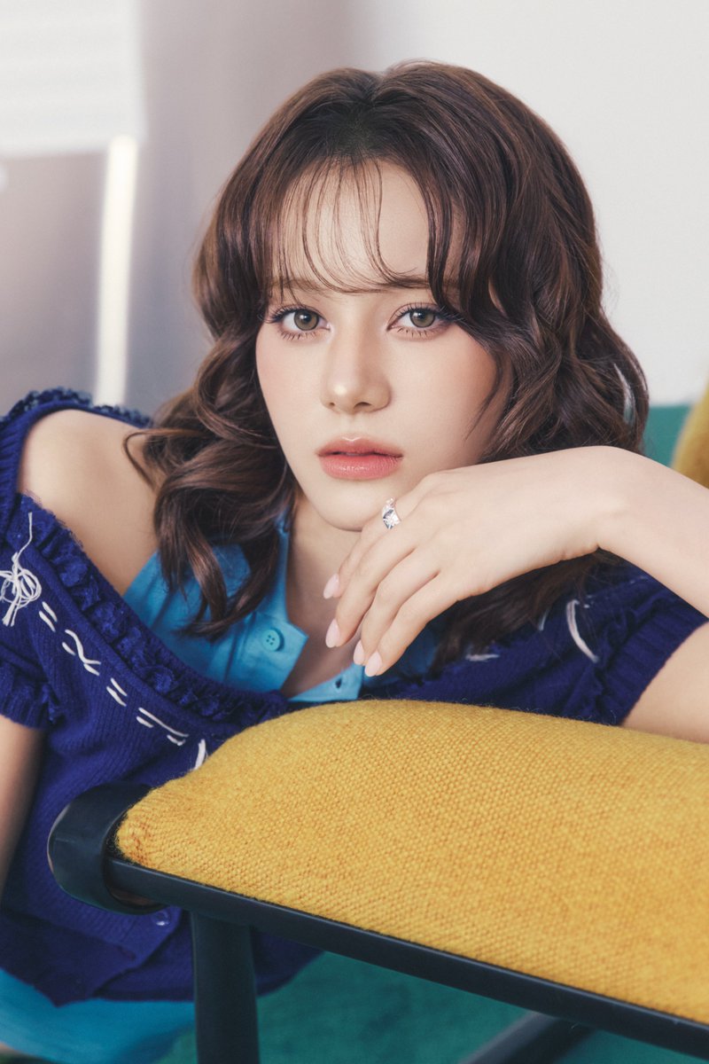 𝐍𝐢𝐳𝐢𝐔 𝐁𝐞𝐬𝐭 𝐀𝐥𝐛𝐮𝐦『𝐏𝐨𝐫𝐭𝐟𝐨𝐥𝐢𝐨』 - Solo Images