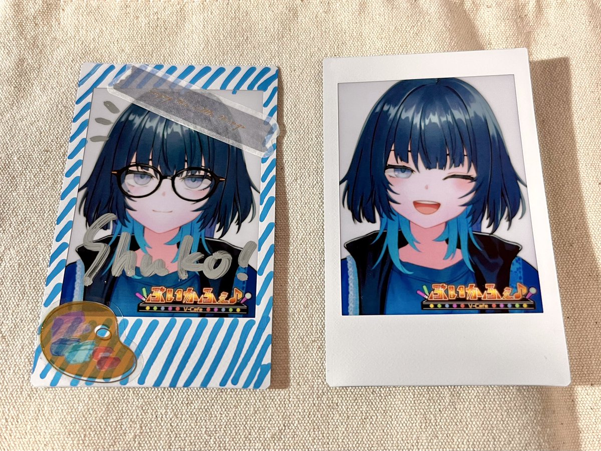 ヤバいどうしよ…ガチでやらかした… 眼鏡かけてない 愁子さん のチェキ