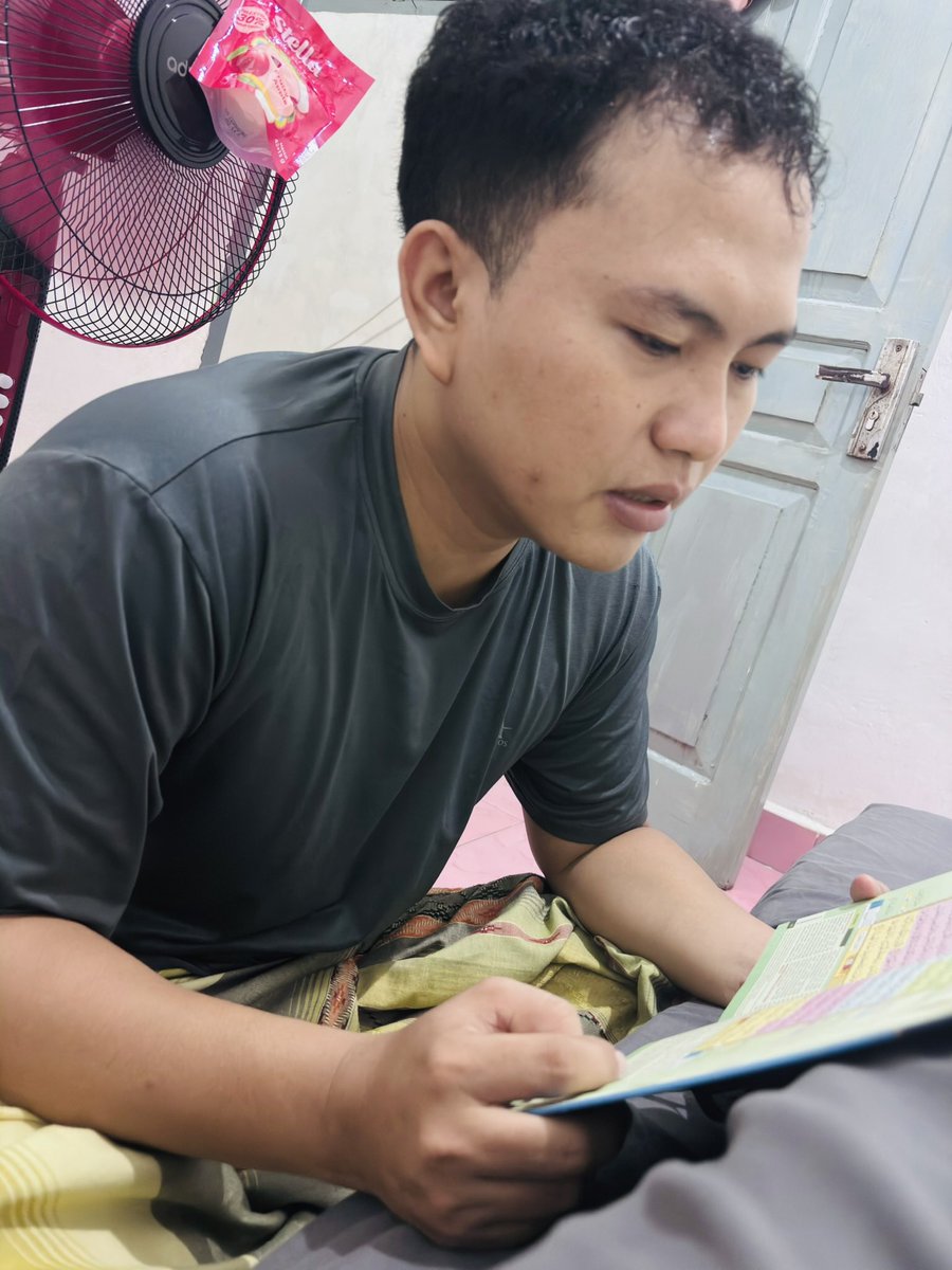 wiwinliain's tweet photo. Ini bapk ngaji dulu https://t.co/07ke4oXQpt
