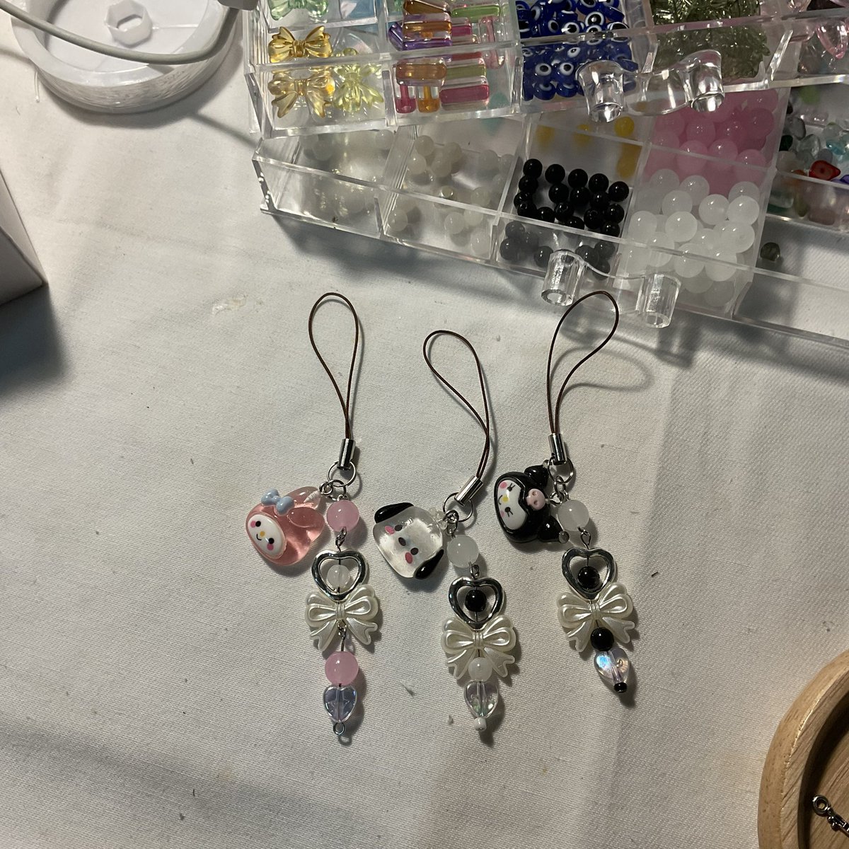 heart.2beads tweet media