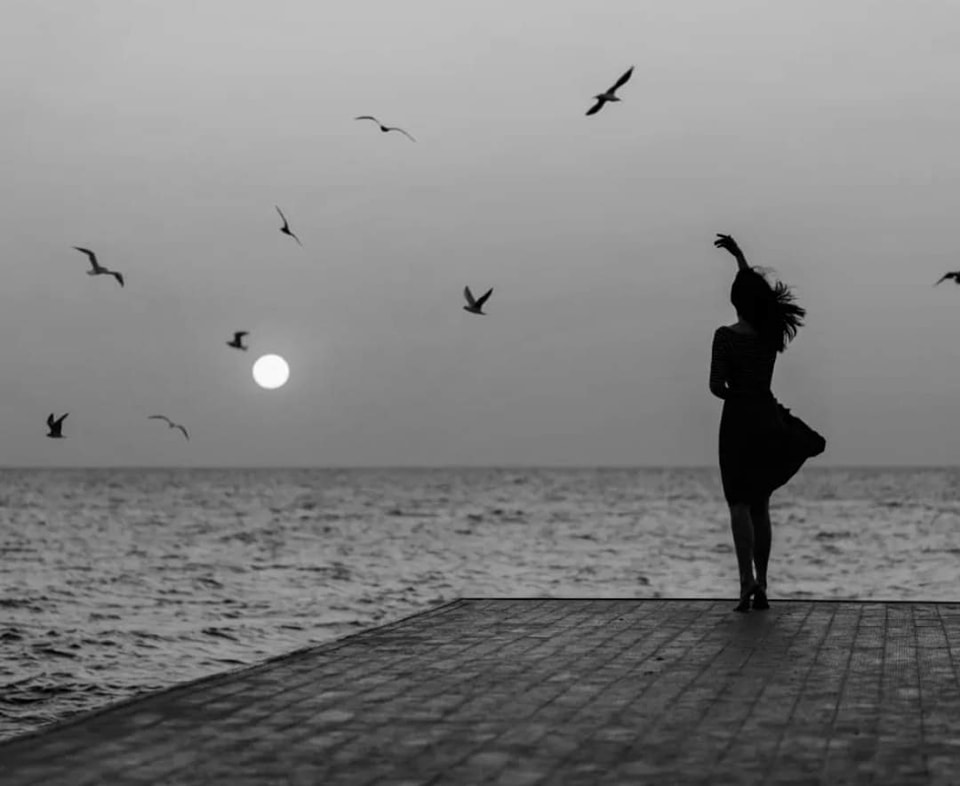 antotp's tweet photo. Mi #piace chi non è capace di rimanere indifferente.
Prima di tutto tu - romanzo
(Antonella Trapani)
https://t.co/89l6UfBNuP 🎶🎵🎶
#BuongiornoAtutti
#9maggio2026
#ScrivoQuelCheSento https://t.co/N5U7O0zM8Y