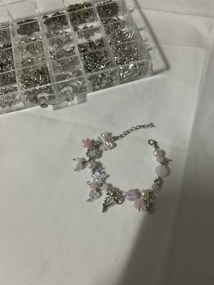 heart.2beads tweet media
