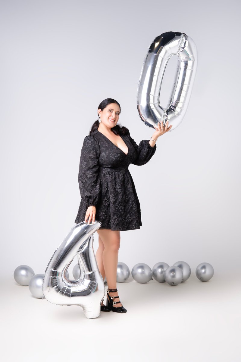 blanco86_dy's tweet photo. Bienvenidos sean mis 40's✨️🎂💐 https://t.co/92VpMpJ9Oc