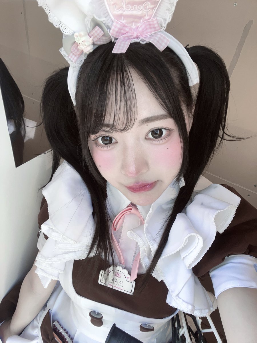 にこら tweet media