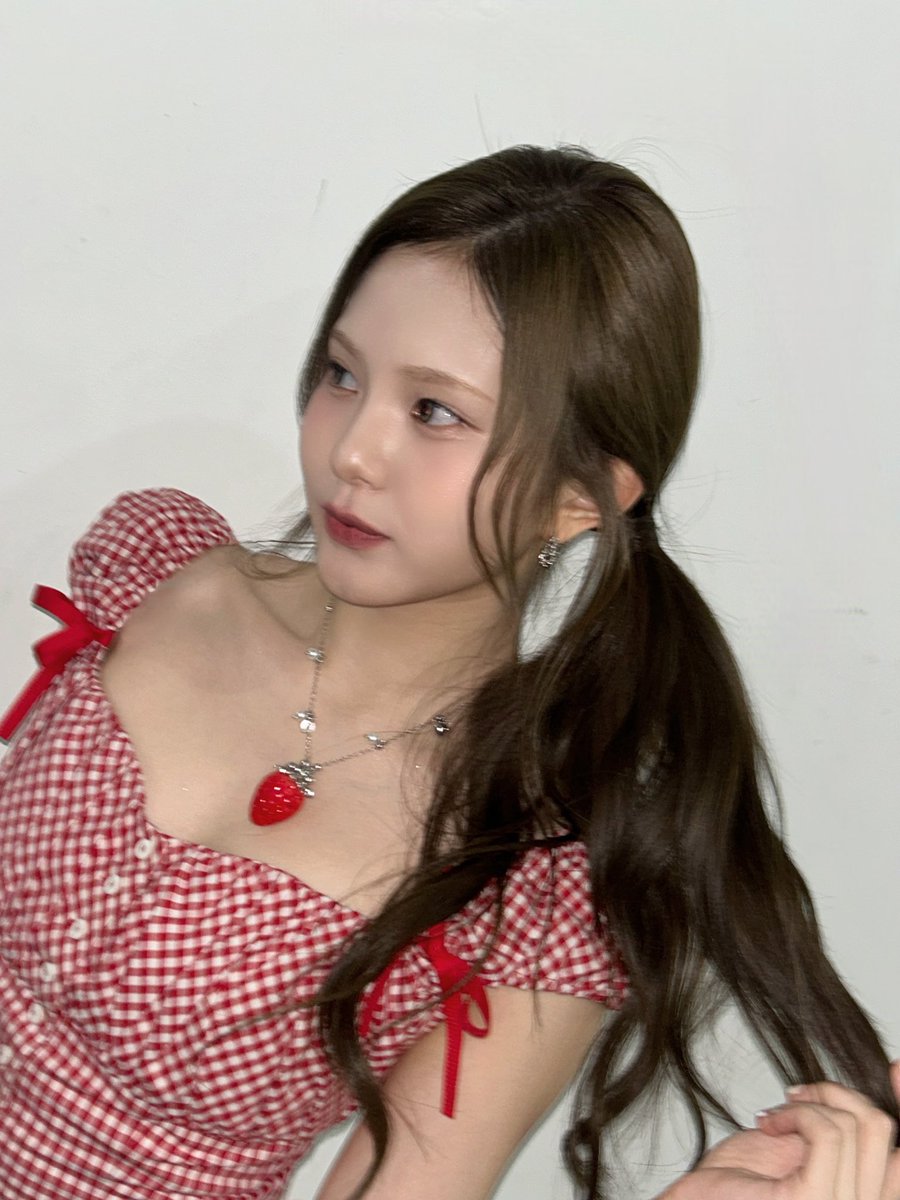 KIIRAS LINGLING 링링 tweet media