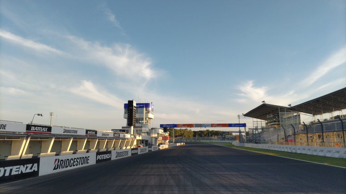 TASTE OF TSUKUBA、終わりました。
予選7位、決勝7位。あと一つが届きませんでした。
まぁ、これが今の実力です。
とりあえずは無事に終わったので良かったです。
また頑張ります。
#テイストオブツクバ 
#CB900F