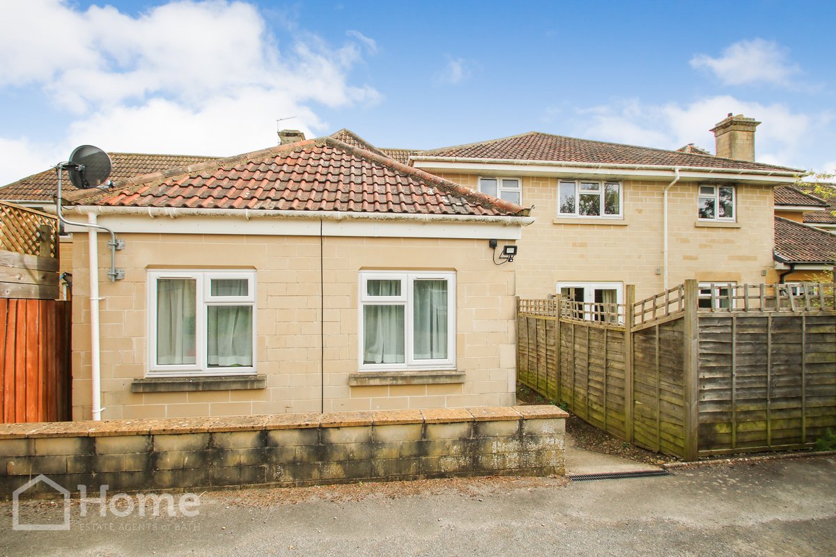 athomebath's tweet photo. Another stunning property added to the market!
This stunning ground flat on Avonfield Avenue is ready for viewings, just give us a call or email to arrange it today. https://t.co/WPPbJm26T7