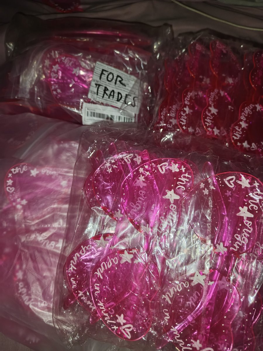 done sorting out! will be giving out 112 pcs of this (including for trades),, sorry po kung hindi perfect yung ibang matatanggap nyo kasi nawawalan na ako ng tinta ng pen sa iba 🥲 see you, pandas!!