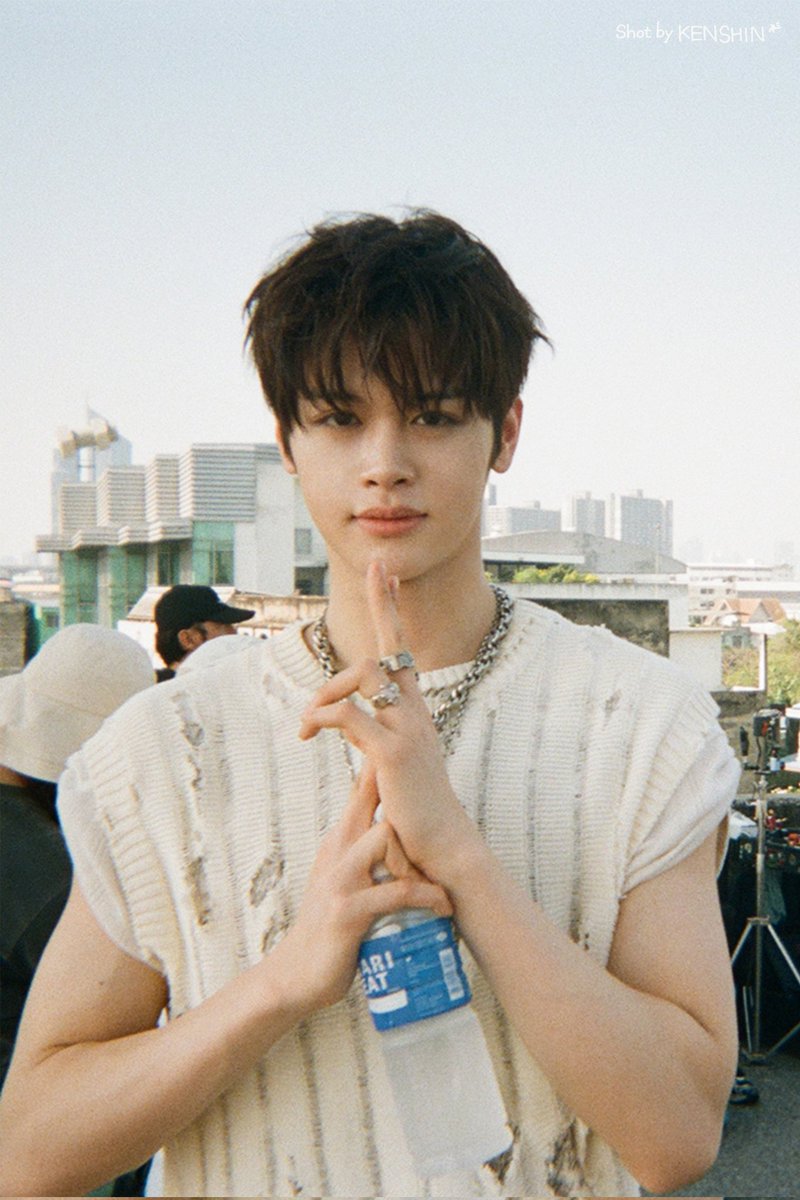 angmuki's tweet photo. 아있 존나웄기네 https://t.co/fO3ICTyGb0