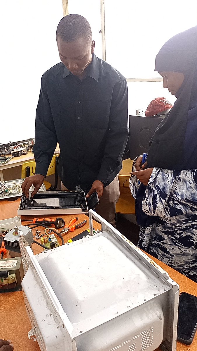 UhandisiI's tweet photo. Education empowers, Skills-Based Education empowers absolutely 

#education #kenya #skills #nairobi #TVET https://t.co/XYmrdktWLi