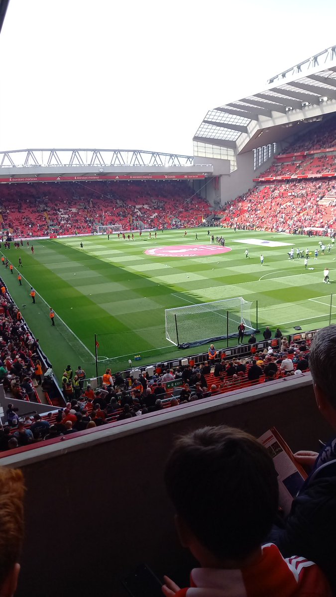 noelk16's tweet photo. @beth_lindop Come on The Pool. Enjoy the game . https://t.co/ao2on7tNZF