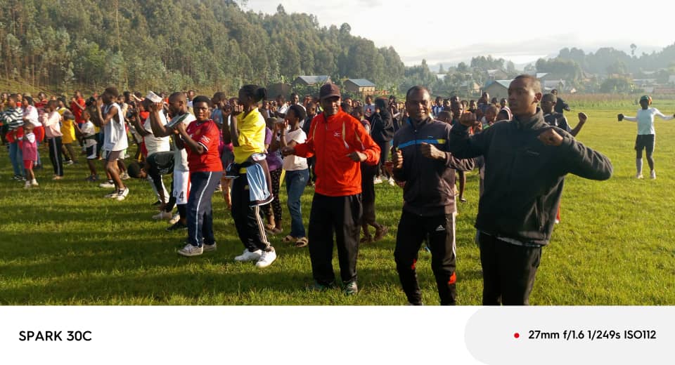 Busogosector's tweet photo. Today, 6:30–8:30 am., @Busogosector residents joined Mass community sports. ES Manzi encouraged enrollment in Community-Based Health Insurance, avoidance of drug abuse, and participation in farming and community development.The activity was successful. @MusanzeDistrict https://t.co/J1cOrJYR3j