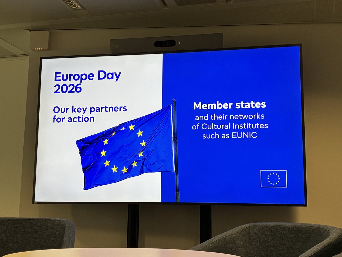 Yelena214's tweet photo. Happy Victory Day! Happy Europe! European External Action Services (EEAS) is my annual hotspot for this day! Come and discover how the EU communicaties and interacts with the world! The world is here to meet and greet too! https://t.co/UueVoSF7jI