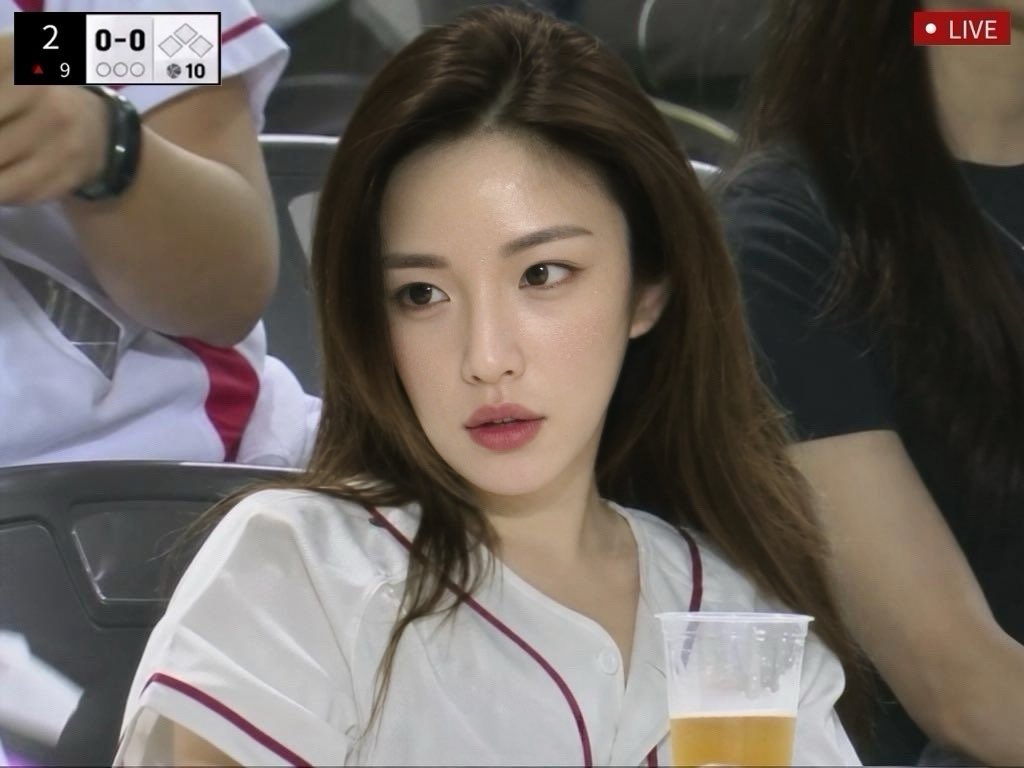 Kim So Oun 김소운 คิมโซอึน tweet media