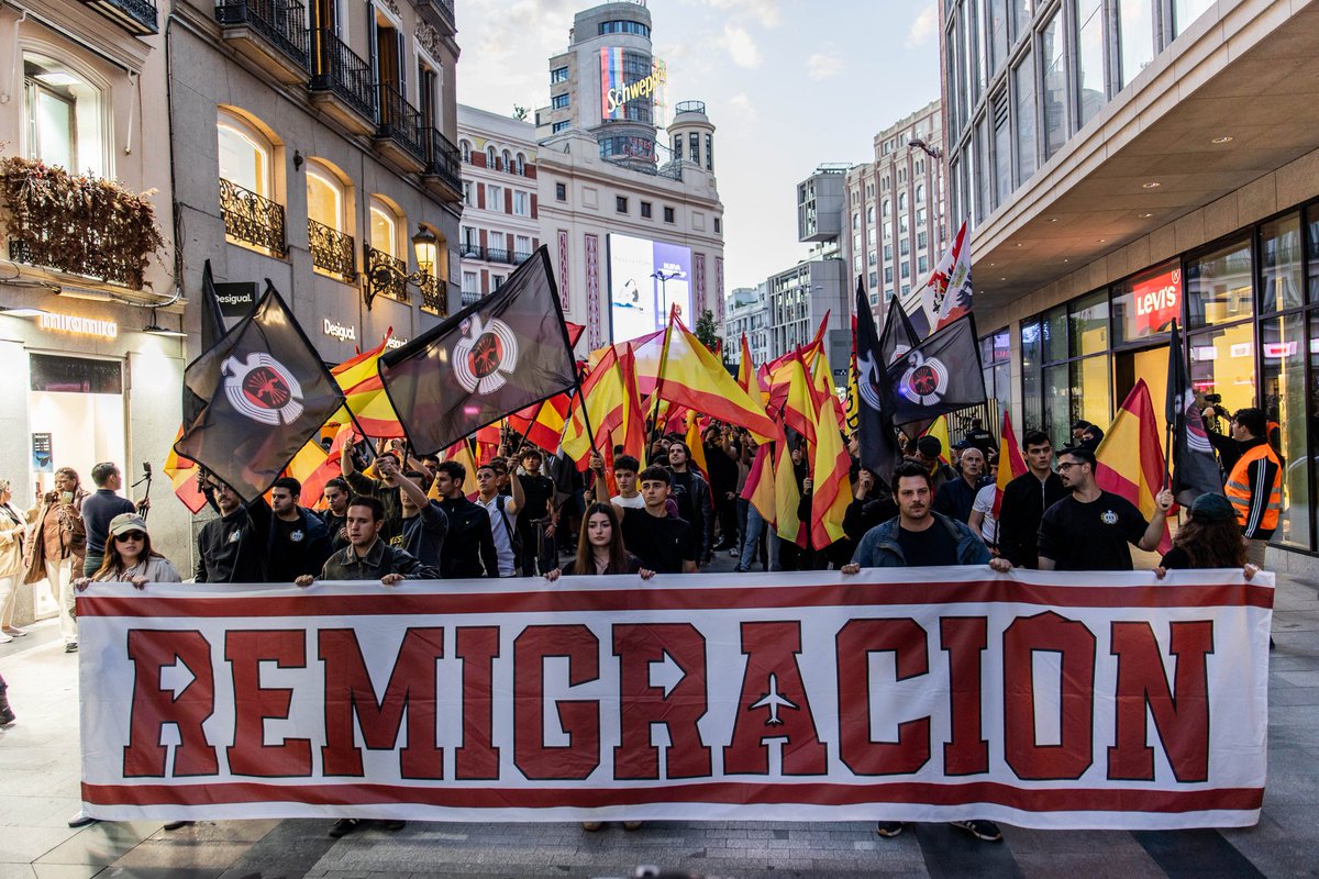 Juventudes Falangistas de España tweet media