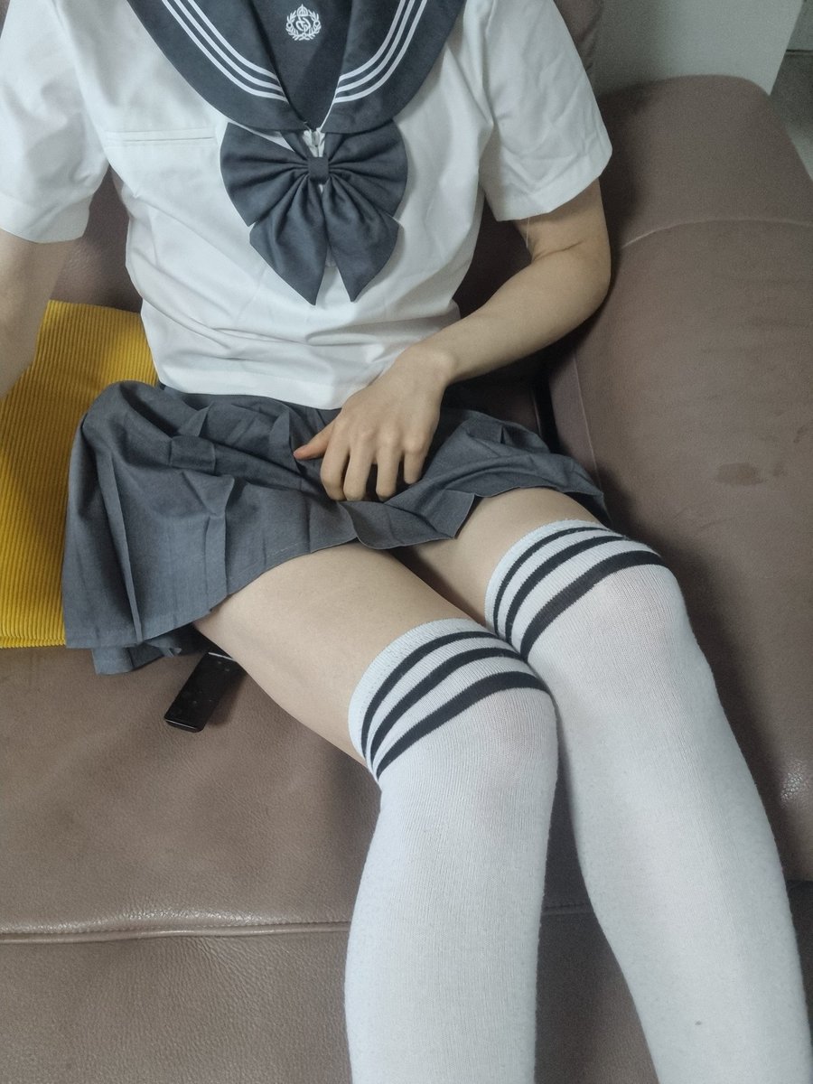 fem_null's tweet photo. School looks 
세라복 https://t.co/pEuDhn0kGq