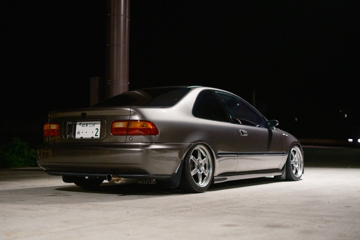 skatura1's tweet photo. なんだかんだで乗るの冬ぶり
・TE37  7J"+42" Hyper Black
・ENDLESS ZEAL FUNCTION
・MP Carbon side mirror
16インチの8Jが高すぎて買えないエディション。
思ってたよりシルバーだけどこれはこれでいいか。
ミラーは思ってたより見やすくて気に入った！ https://t.co/khOMLnwNuY