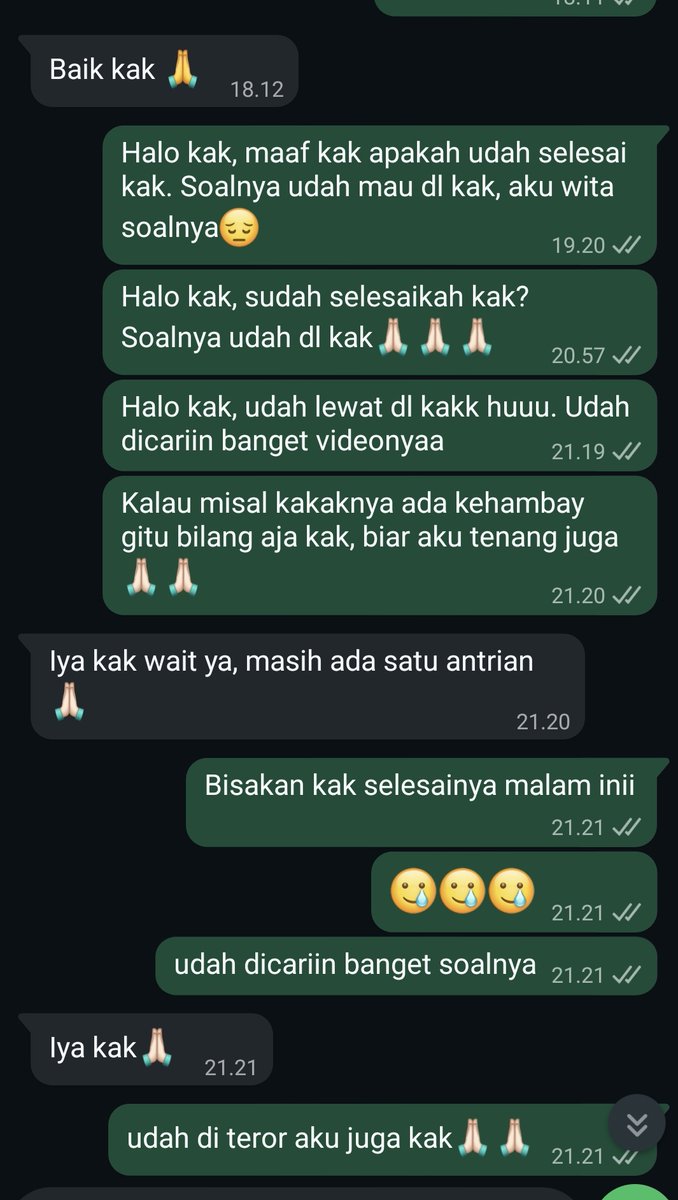 Juliassyz's tweet photo. nah ini pas selasanya, aku mintalah soalnya udah dl nya kan, namun responnya gitu, katanya masih ada antrian. Tapi, pas senin katanya siang mau kirim progres jadi ini gmana? punyaku belum dikerjain apa gimana https://t.co/MYXhOm4FCN