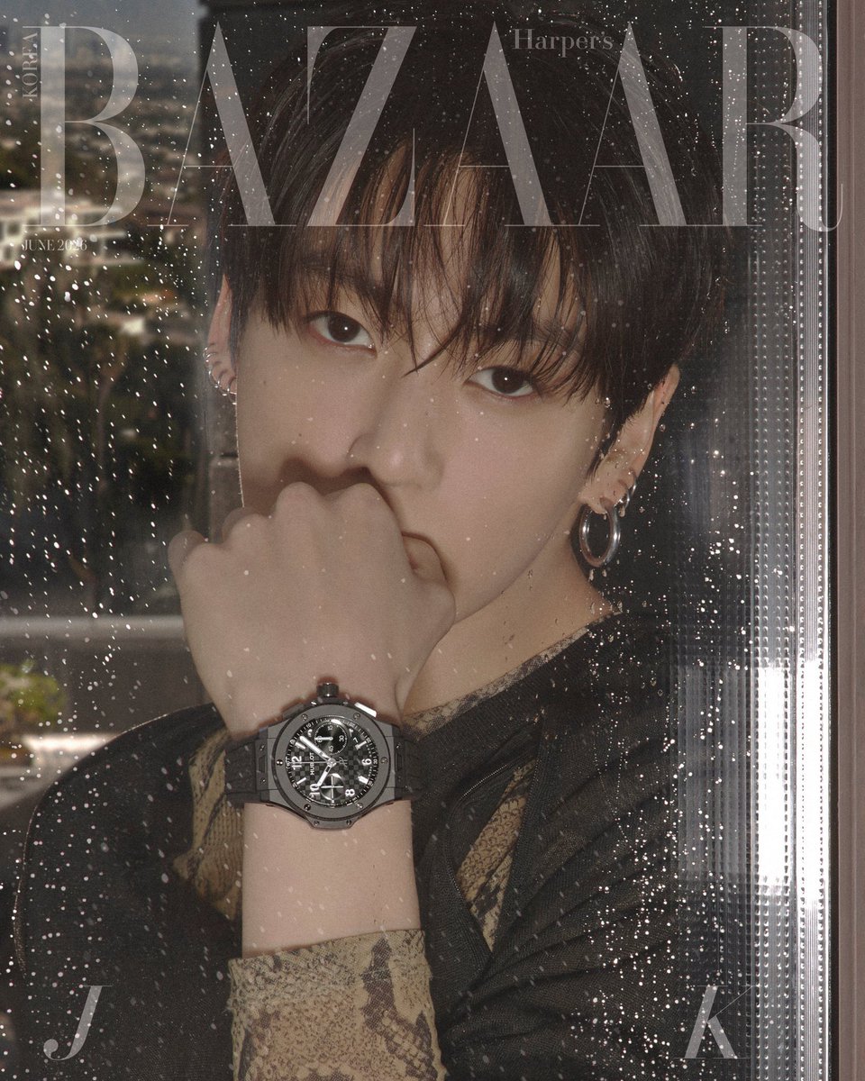BTSmi123's tweet photo. Harper’s BAZAAR KOREAの表紙
やばいこのグクめっっっっちゃすき
刺さりまくる

あわよくば！
あわよくば右手でタトゥーを見せて…！！！ https://t.co/3BQNtdYtCC