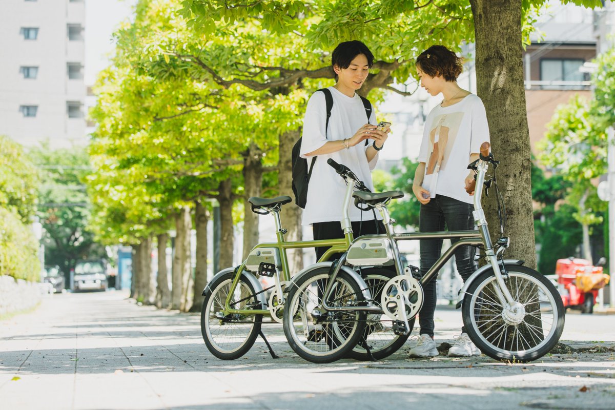 wimo_ebike's tweet photo. 5月は、
気持ちよく自転車に乗れる季節。

ただ、日差しは意外と強めです。

日焼け止めやUVパーカーなど、
少し対策するだけでも快適さは変わります。

無理せず、
気持ちよく楽しみたいですね。

#サイクリング #紫外線対策 #自転車 #wimo https://t.co/CoWnpkBHve