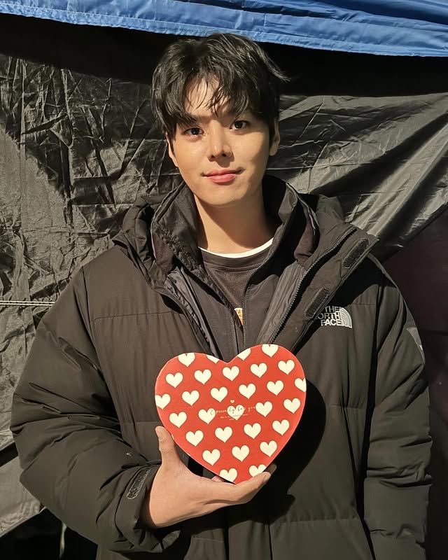 evi⁷ ⋆☾ ﾟ｡⋆ ☆ loves weak hero tweet media